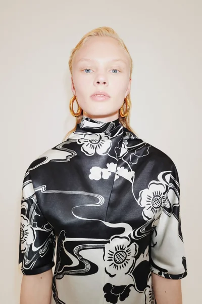 Look 13